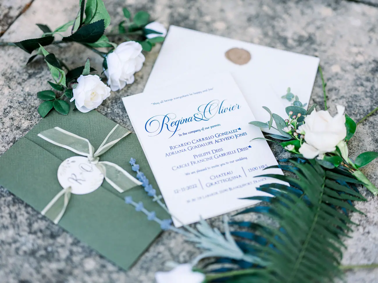 Regina & Olivier's wedding invitation at Château Grattequina, near Bordeaux